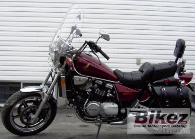 1985 Honda VF 750 C photo